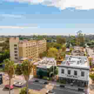 Uptown Inn by Vantaggio - Limited Service Apart-Hotel, 2 of 6