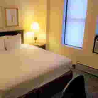 Night Hotel Broadway, 3 of 6