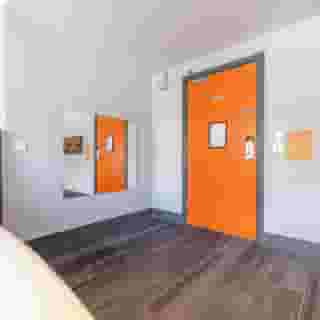 easyHotel Belfast, 2 of 6