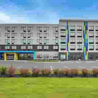 Tru By Hilton Toronto Airport West, 1 of 6