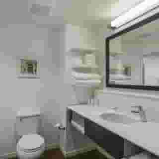 Hampton Inn Chicago North/Loyola Station, 1 of 6