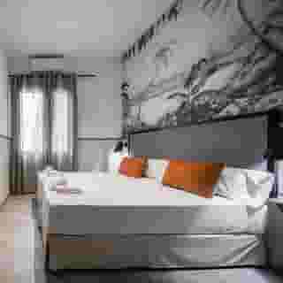 Slow Suites Setas, 1 of 6