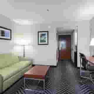 Best Western Inn & Suites San Mateo - San Francisco Airport, 2 of 6
