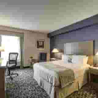 Monte Carlo Inn Oakville Suites, 1 of 6