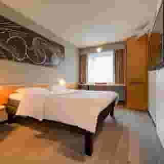 ibis Hamburg Alsterring, 1 of 6