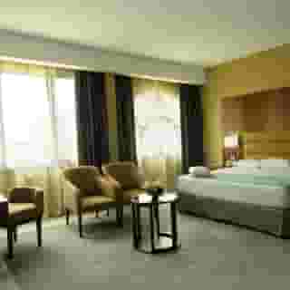 Howard Johnson by Wyndham Abu Dhabi, 2 of 6