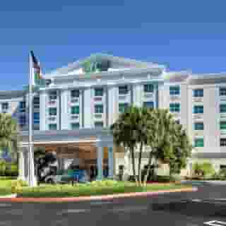 Holiday Inn Express & Suites Kendall by Ihg, 1 of 6