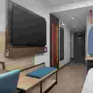 Home2 Suites by Hilton Miami Airport South Blue Lagoon, 1 of 6