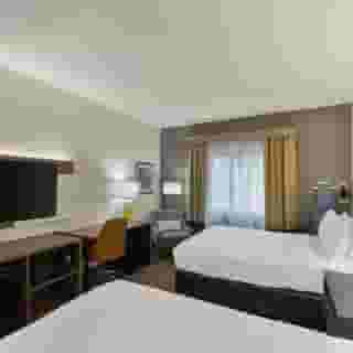 Comfort Inn & Suites Austin North Loop, 3 of 6