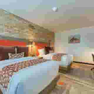 Hotel Lexen - Newhall, 4 of 6
