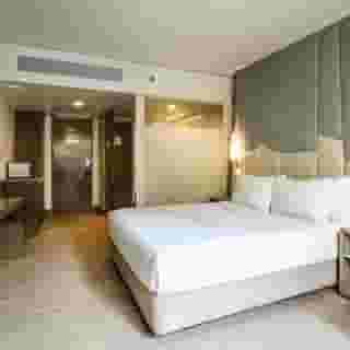 Holiday Inn Express Bangkok Sukhumvit 11 by Ihg, 3 of 6