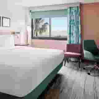 Hilton Garden Inn Los Angeles Airport, 5 of 6