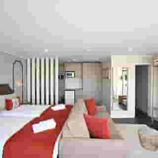 Famous Crows Lisbon Suites, 6 of 6