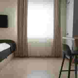 Avanti Hotel, 4 of 6