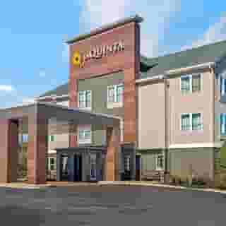 La Quinta Inn & Suites by Wyndham Lebanon, 3 of 6