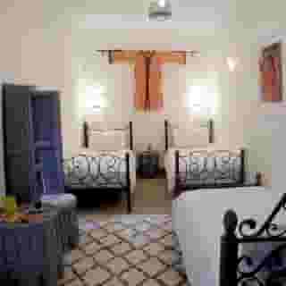 Riad Linda, 3 of 6