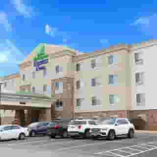 Holiday Inn Express & Suites Waukegan by Ihg, 1 of 6