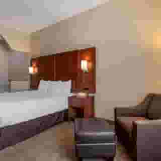 Comfort Suites Houston near Medical Center- Nrg Stadium, 2 of 6