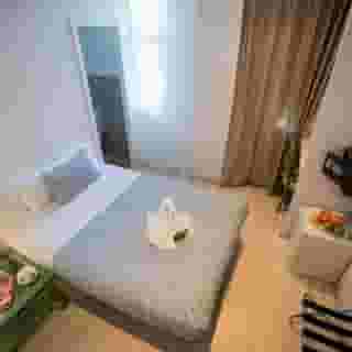 Escala Suites, 2 of 6