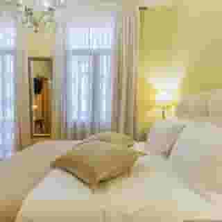 Sweet Home Hotel, 5 of 6