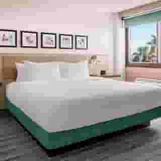 Hilton Garden Inn Los Angeles Airport, 2 of 6
