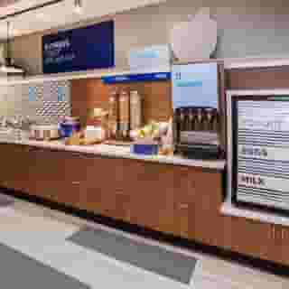 Holiday Inn Express & Suites Houston - Memorial City Centre by Ihg, 3 of 6