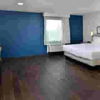 Spark by Hilton Dallas Medical District Love Field, 5 of 6