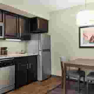 Addison Suites, 5 of 6