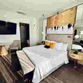 Chez Hotel Arlington Heights, 6 of 6
