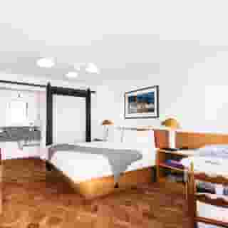 Short Stories Hotel, 4 of 6