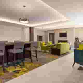 La Quinta Inn & Suites by Wyndham Orlando IDrive Theme Parks, 5 of 6