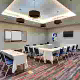 La Quinta Inn & Suites by Wyndham Lakeway, 6 of 6