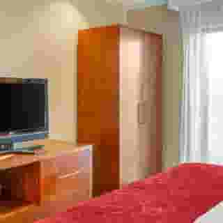 Comfort Suites Oakbrook Terrace near Oakbrook Center, 4 of 6