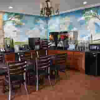 Platinum Inn Katy, 2 of 6