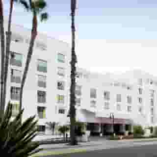 Sandbourne Santa Monica, Autograph Collection, 4 of 6