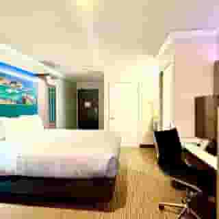 Quality Inn & Suites Los Angeles Airport - Stadium District, 1 of 6