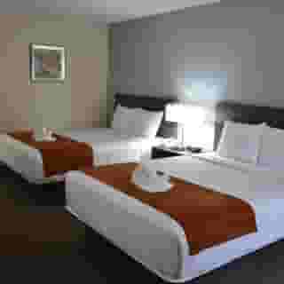 Days Inn & Suites by Wyndham Orlando Airport, 1 of 6