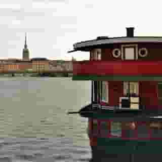 The Red Boat, 5 of 6