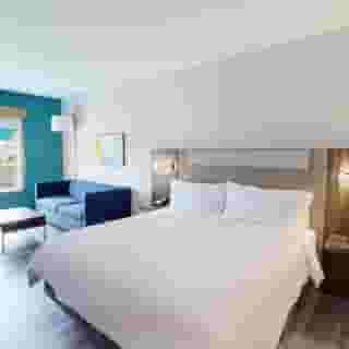 Holiday Inn Express & Suites Chicago Schaumburg by Ihg, 1 of 6