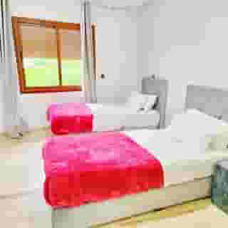 Les Belles Residences E, 1 of 6