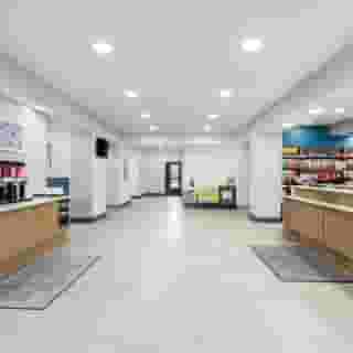 Hampton Inn & Suites Chicago Deer Park, 3 of 6