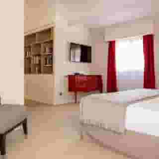 Hotel des Gouverneurs, 3 of 6