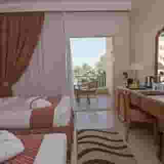MS Royal Viking Nile Cruise & Stay Sea Star Beau Rivage, 5 of 6