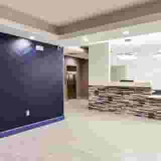 Hollywood Inn Suites Hotel, 2 of 6