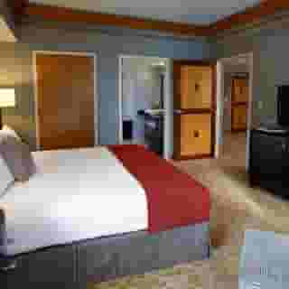 The Hilton Club New York, 4 of 6