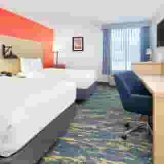 La Quinta Inn & Suites by Wyndham Dallas - Las Colinas, 4 of 6