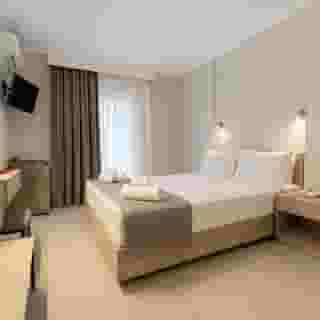 Samel Hotel, 2 of 6