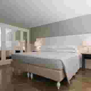 Hotel Plaza Lucchesi (dupe), 2 of 6
