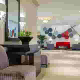 Hilton Chicago/Northbrook, 2 of 6