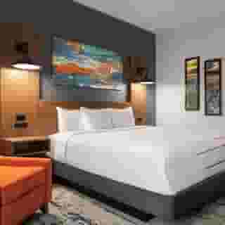 La Quinta Inn & Suites By Wyndham Austin South, 4 of 6